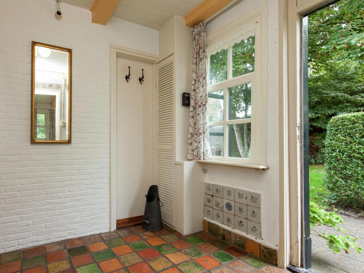 Fairytale Cottage In Nes Friesland With Garden Εξωτερικό φωτογραφία